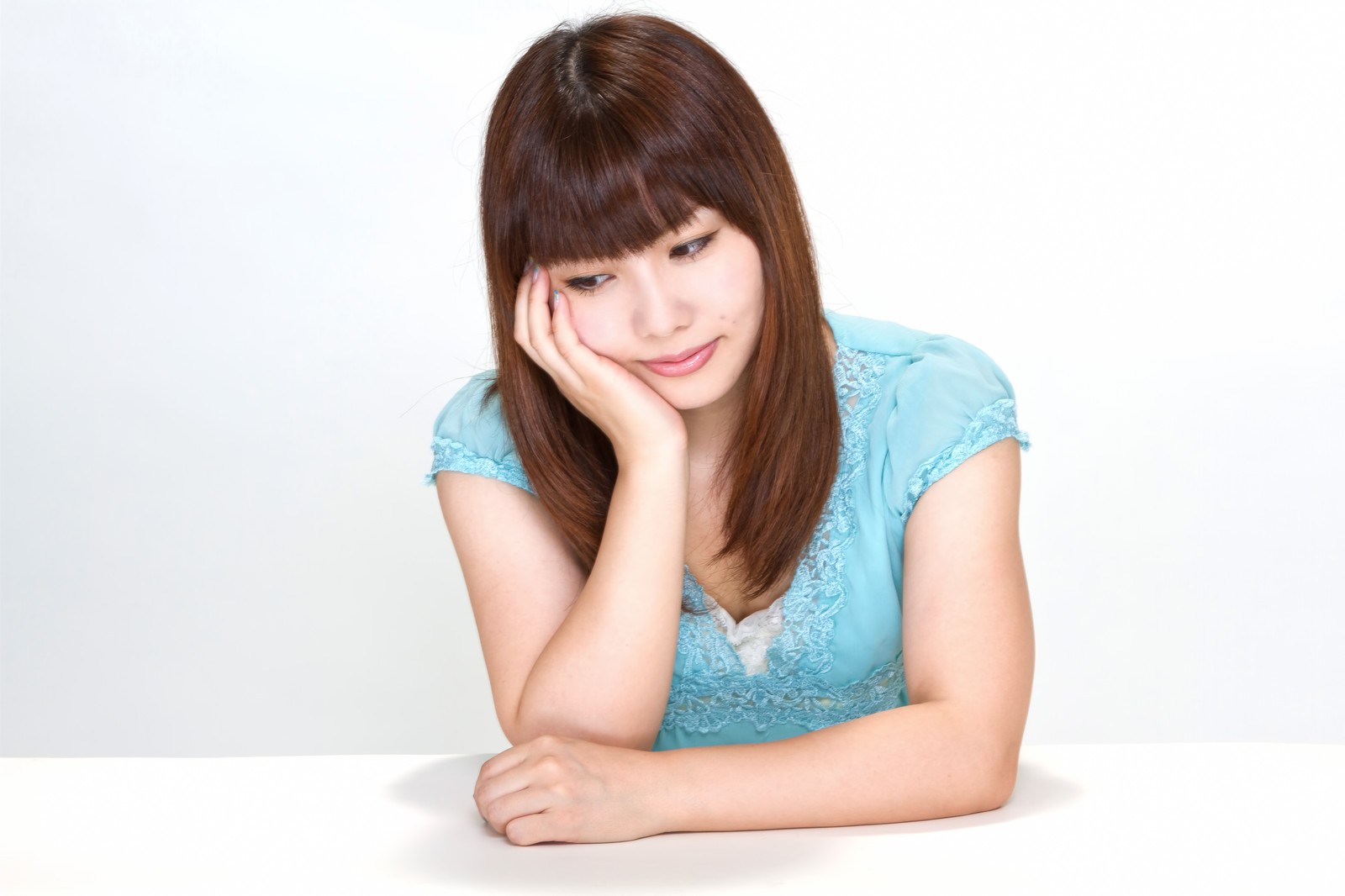方法 たるみ なくす お腹 の たるんだお腹の皮を元に戻し引き締める7つの方法！